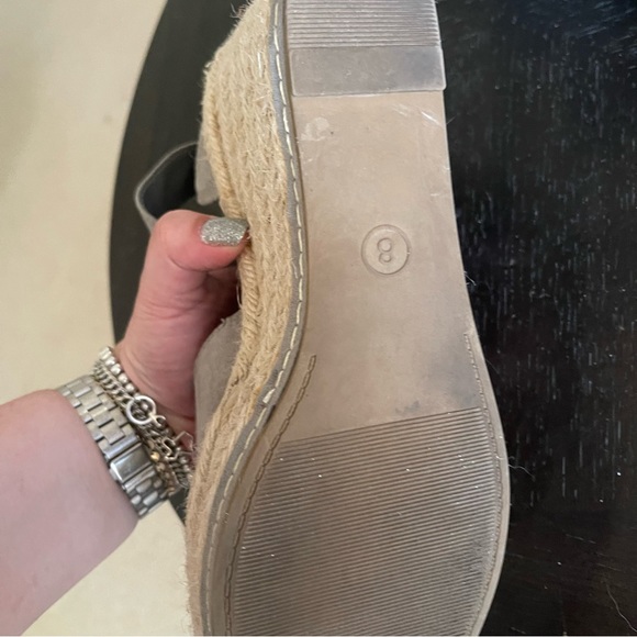 Universal Thread Wedges - Picture 7 of 9